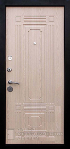 Фото «Дверь с зеркалом №67» в Яхроме